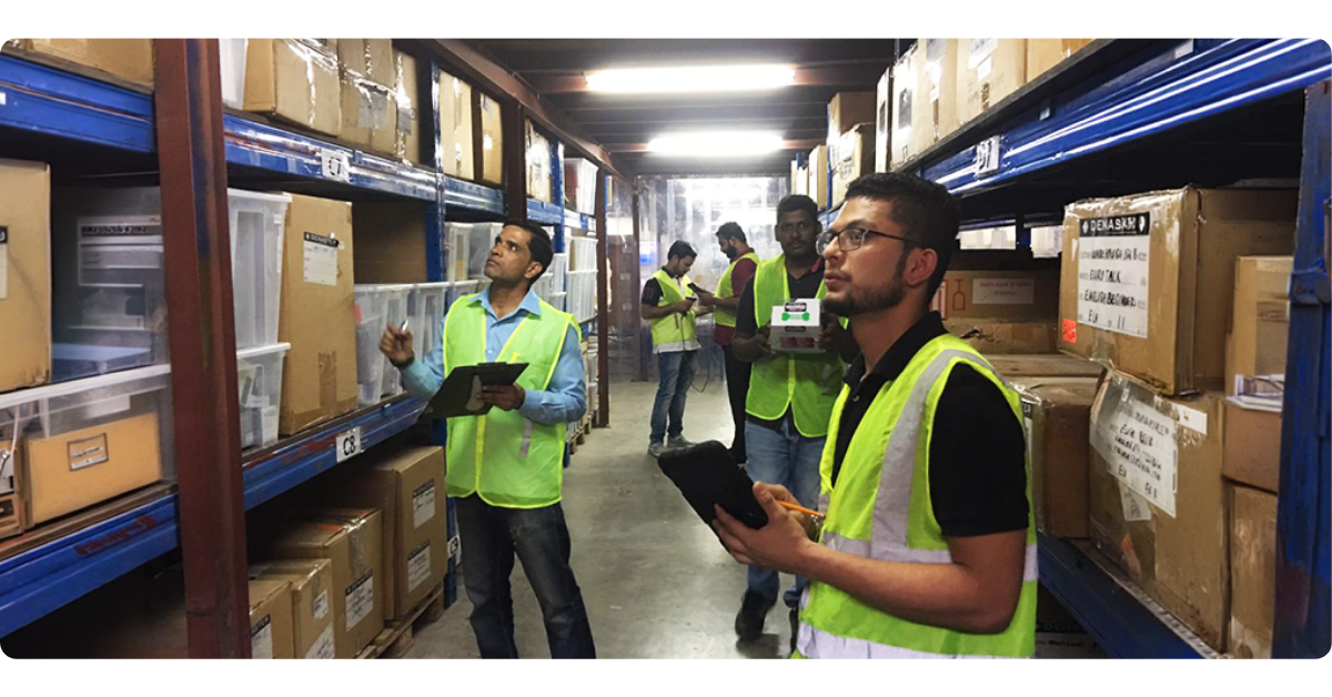 Denaster team managing warehouse inventory